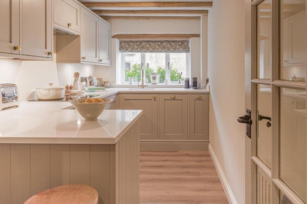 East Barn Cottage - Refurbished Barn Conversion! Weston Subedge Extérieur photo