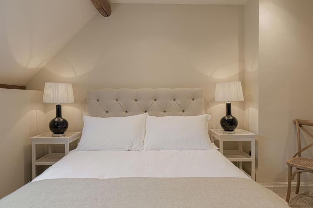 East Barn Cottage - Refurbished Barn Conversion! Weston Subedge Extérieur photo